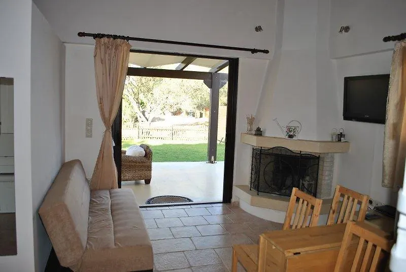 5 Stars Villas Svoronata