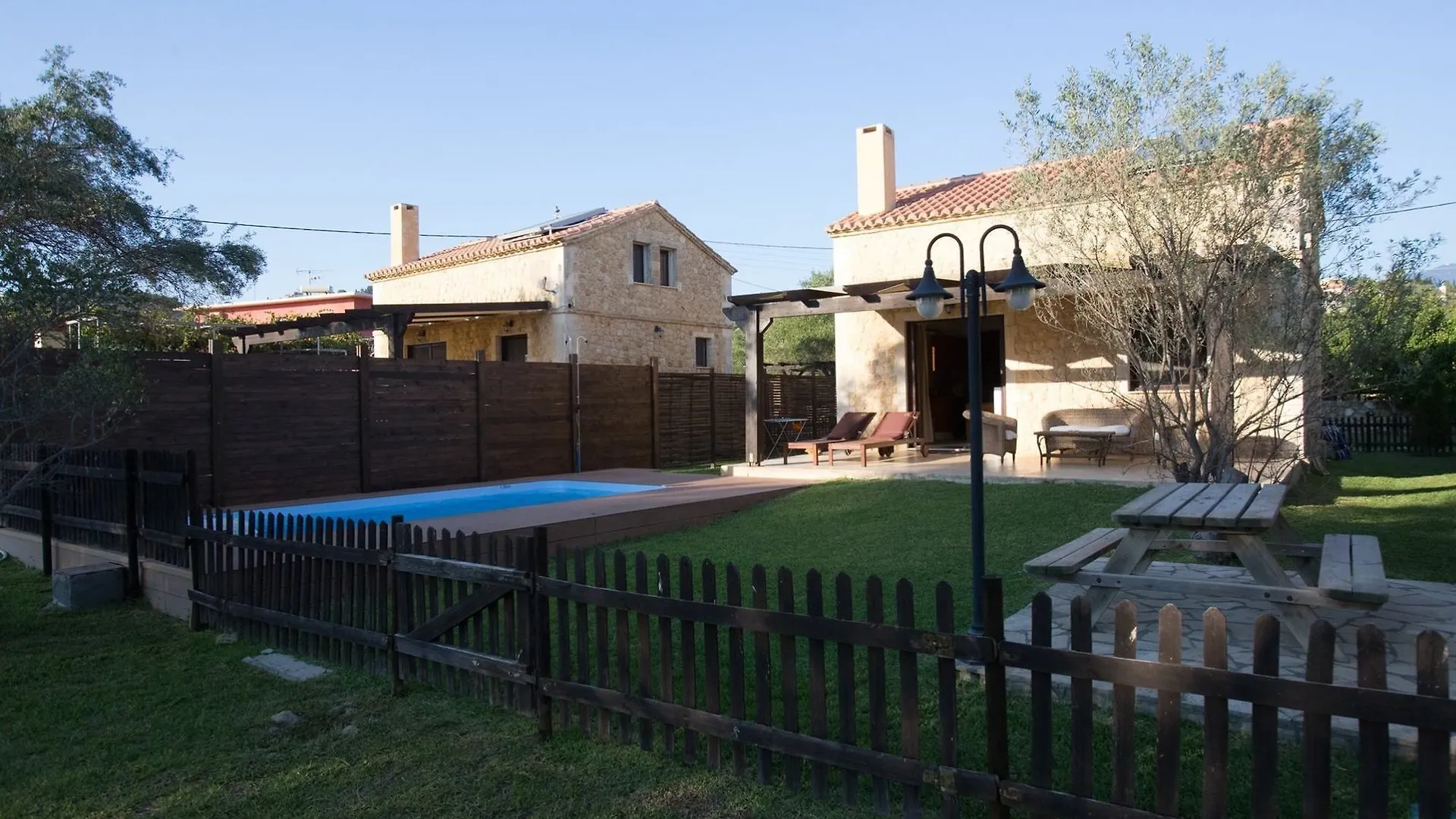 5 Stars Villas Svoronata